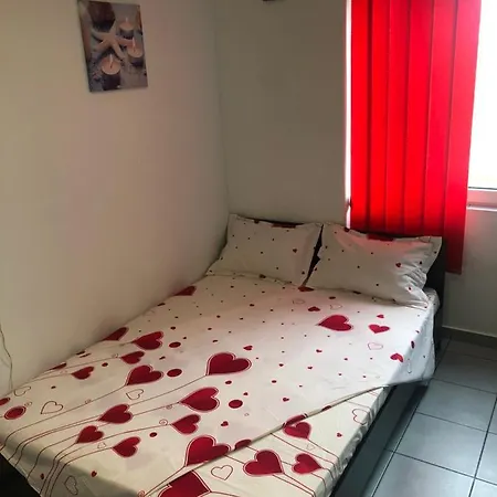 Garsoniera شقة